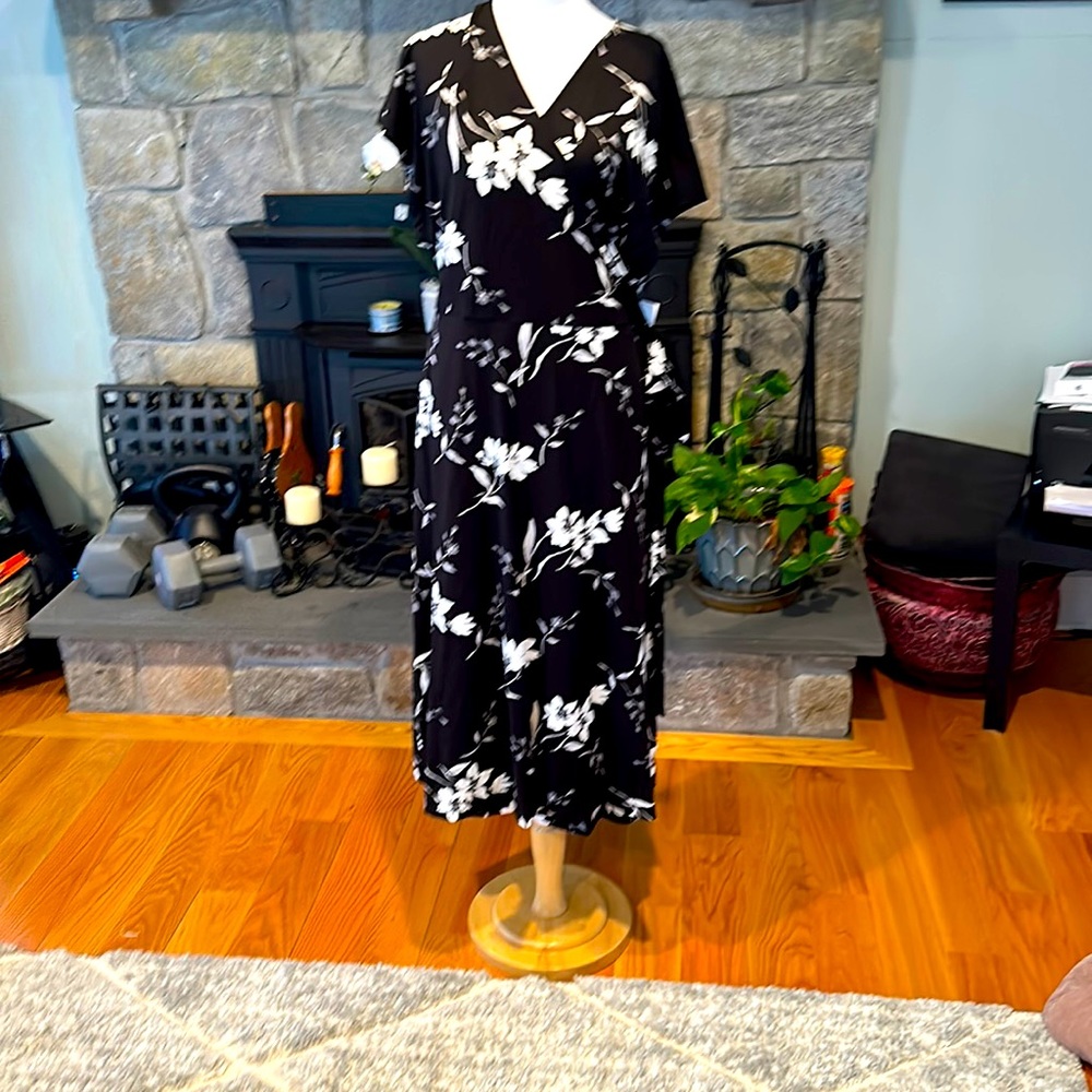 Old Navy wrap dress